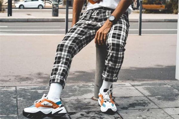 耐克m2k配什么褲子好看 耐克m2k怎么搭配褲子 耐克m2k配什么褲子好看 耐克m2k怎么搭配褲子