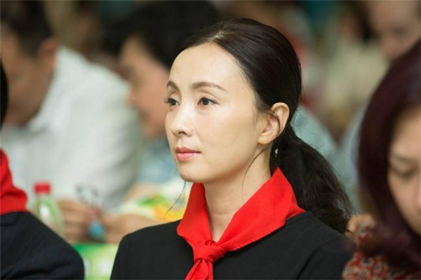 眼窩凹陷填充手術(shù)效果怎么樣 眼窩凹陷可以做手術(shù)嗎 眼窩凹陷填充手術(shù)效果怎么樣 眼窩凹陷可以做手術(shù)嗎