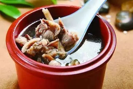 茶樹菇燉排骨怎么做 茶樹菇燉排骨的方法 茶樹菇燉排骨怎么做 茶樹菇燉排骨的方法