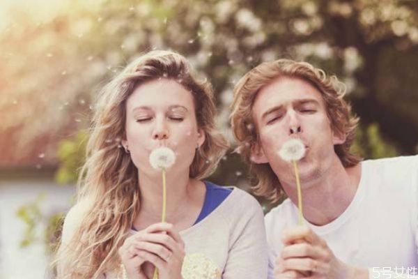 情人之間靠什么維持感情 情人想長久要遵守這些原則 情人之間靠什么維持感情 情人想長久要遵守這些原則