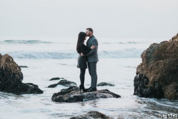 男朋友說(shuō)累了堅(jiān)決分手怎么辦 男生分手后的普遍心理 男朋友說(shuō)累了堅(jiān)決分手怎么辦 男生分手后的普遍心理