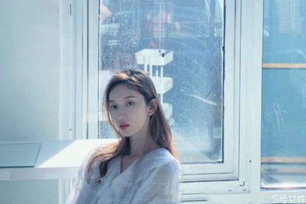 女生問(wèn)你在干嘛怎么幽默回答 女生問(wèn)在干嘛回答技巧 女生問(wèn)你在干嘛怎么幽默回答 女生問(wèn)在干嘛回答技巧