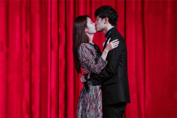 老婆微信曖昧算出軌嗎 已婚女人微信曖昧的心理 老婆微信曖昧算出軌嗎 已婚女人微信曖昧的心理