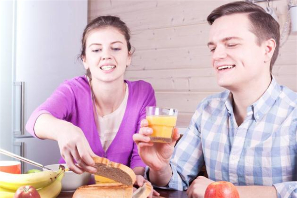 什么樣的男人會(huì)為了小三離婚 男人什么情況下會(huì)為小三離婚 什么樣的男人會(huì)為了小三離婚 男人什么情況下會(huì)為小三離婚