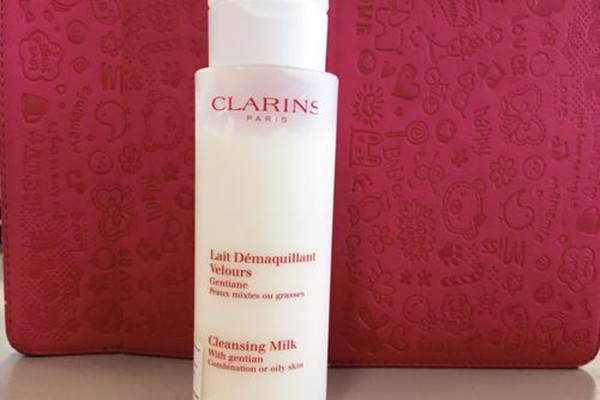 嬌韻詩(shī)白吸盤(pán)使用方法 嬌韻詩(shī)白吸盤(pán)適合什么膚質(zhì)