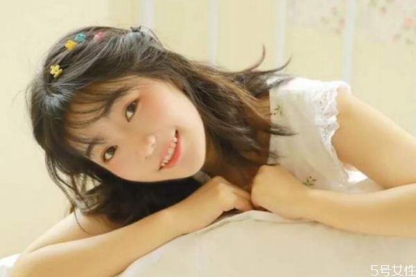 男人假裝愛你的表現(xiàn) 怎么分辨男人是不是真的愛你 男人假裝愛你的表現(xiàn) 怎么分辨男人是不是真的愛你