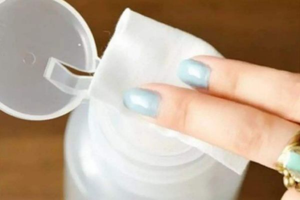 什么東西可以代替卸甲水 卸甲水和洗甲水有啥區(qū)別