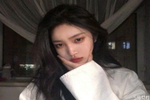 發(fā)質(zhì)不好燙發(fā)要怎么辦 燙過的頭發(fā)還能再燙嗎 發(fā)質(zhì)不好燙發(fā)要怎么辦 燙過的頭發(fā)還能再燙嗎