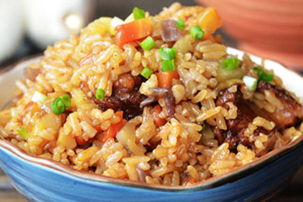 家常燜飯怎么做 家常燜飯的做法 家常燜飯怎么做 家常燜飯的做法