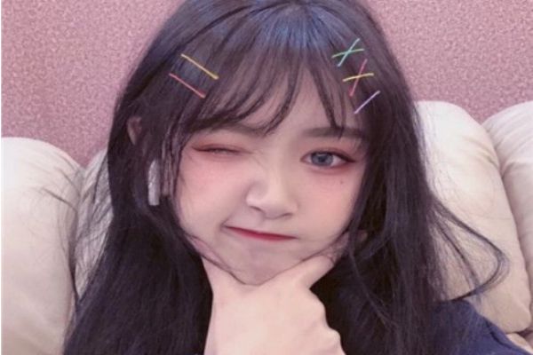 頭發(fā)開(kāi)叉怎么辦 頭發(fā)嚴(yán)重分叉怎么處理 頭發(fā)開(kāi)叉怎么辦 頭發(fā)嚴(yán)重分叉怎么處理