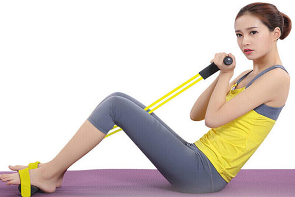 腳蹬拉力器如何鍛煉背部肌肉 腳蹬拉力器練背部肌肉的方法 腳蹬拉力器如何鍛煉背部肌肉 腳蹬拉力器練背部肌肉的方法