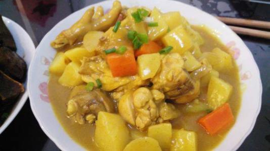 咖喱燜雞怎么做好吃 咖喱燜雞的做法 咖喱燜雞怎么做好吃 咖喱燜雞的做法