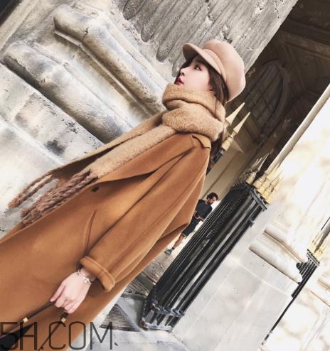 羊毛大衣掉毛正常嗎？羊毛大衣掉毛怎樣處理？