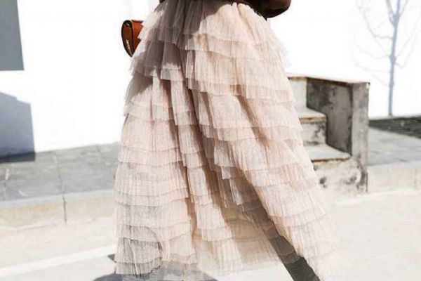 蛋糕裙怎么搭配好看 蛋糕裙的搭配方法 蛋糕裙怎么搭配好看 蛋糕裙的搭配方法