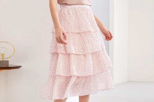 蛋糕裙怎么搭配好看 蛋糕裙的搭配方法 蛋糕裙怎么搭配好看 蛋糕裙的搭配方法