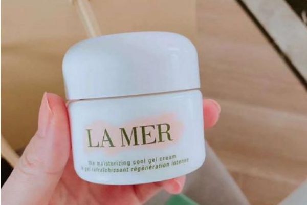 面霜和乳液要一起使用嗎 面霜和乳液要同時(shí)使用嗎 面霜和乳液要一起使用嗎 面霜和乳液要同時(shí)使用嗎