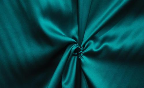 夏天穿什么面料涼快 夏天適合穿什么面料 夏天穿什么面料涼快 夏天適合穿什么面料