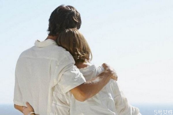 異地夫妻怎么經(jīng)營(yíng)婚姻 異地夫妻經(jīng)營(yíng)婚姻的方法 異地夫妻怎么經(jīng)營(yíng)婚姻 異地夫妻經(jīng)營(yíng)婚姻的方法