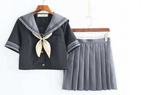 冬天怎么穿jk短裙 jk制服冬天下面怎么穿