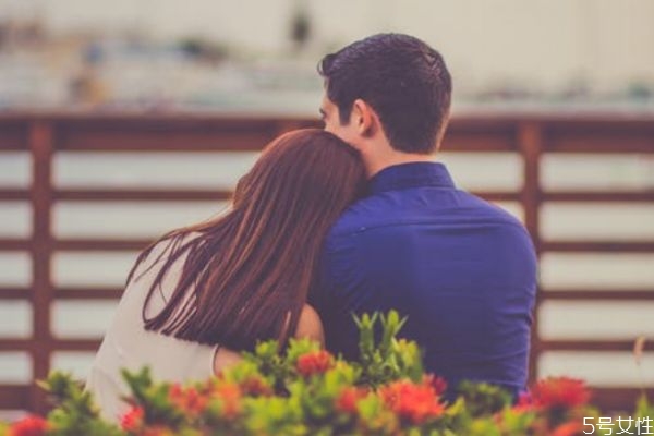 老公不哄你說明什么 不哄你的男人未必就是不愛你 老公不哄你說明什么 不哄你的男人未必就是不愛你