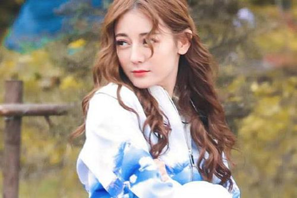 怎樣和高冷的女生相處 和高冷女生相處的方法 怎樣和高冷的女生相處 和高冷女生相處的方法