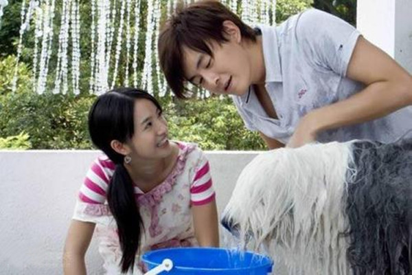 怎樣和高冷的男生相處 和高冷男生相處的方法 怎樣和高冷的男生相處 和高冷男生相處的方法