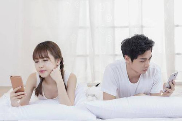 夫妻冷戰(zhàn)多久感情會(huì)淡 夫妻冷戰(zhàn)多久會(huì)沒(méi)感情了 夫妻冷戰(zhàn)多久感情會(huì)淡 夫妻冷戰(zhàn)多久會(huì)沒(méi)感情了