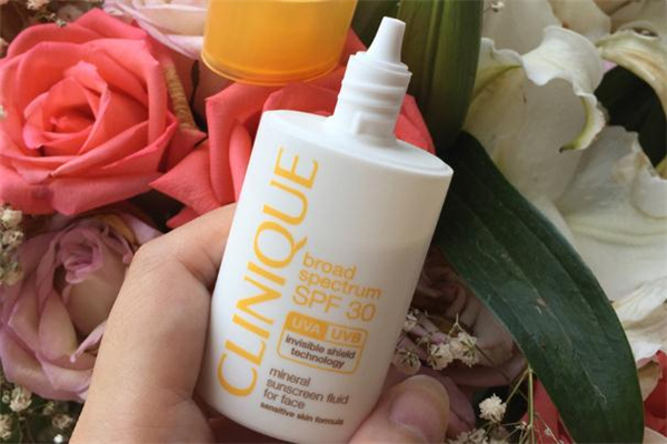 倩碧防曬霜效果怎么樣 倩碧防曬霜好用嗎 倩碧防曬霜效果怎么樣 倩碧防曬霜好用嗎