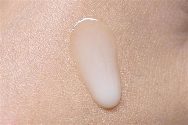 倩碧302美白鐳射瓶怎么樣 倩碧302美白鐳射瓶好用嗎 倩碧302美白鐳射瓶怎么樣 倩碧302美白鐳射瓶好用嗎