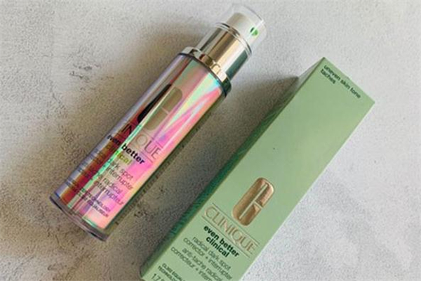 倩碧302美白鐳射瓶使用步驟 倩碧302美白鐳射瓶怎么用 倩碧302美白鐳射瓶使用步驟 倩碧302美白鐳射瓶怎么用