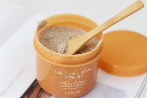 半畝花田磨砂膏能美白嗎 半畝花田磨砂膏適合什么年齡用 半畝花田磨砂膏能美白嗎 半畝花田磨砂膏適合什么年齡用