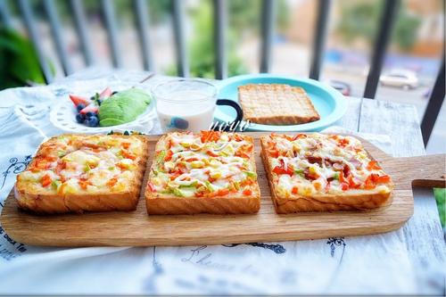 芝士烤吐司怎么做 芝士烤吐司的做法 芝士烤吐司怎么做 芝士烤吐司的做法