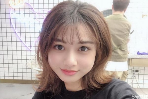 劉海老是中分怎么回事 劉海老是中分怎么辦 劉海老是中分怎么回事 劉海老是中分怎么辦