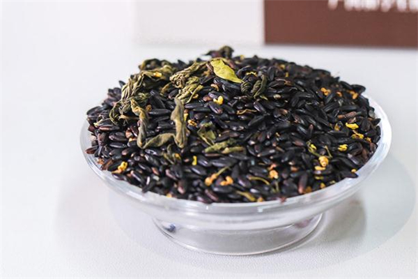 黑糯茶什么時(shí)候喝最好 黑糯茶怎么泡 黑糯茶什么時(shí)候喝最好 黑糯茶怎么泡