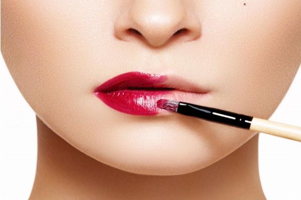 口紅怎么涂好看 口紅的簡單涂發(fā) 口紅怎么涂好看 口紅的簡單涂發(fā)