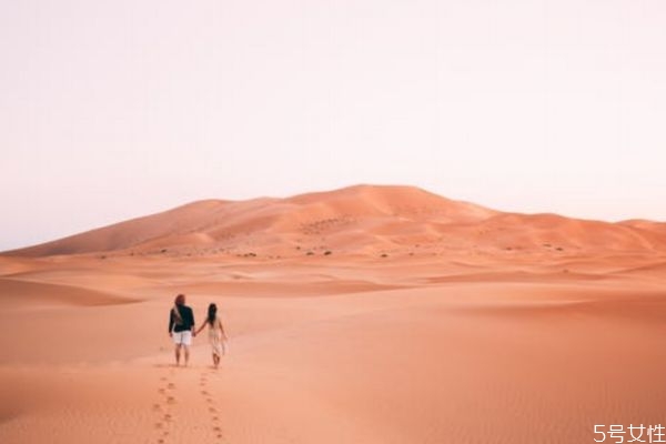 怎么看抓痕判斷出軌 如何判斷老公身體出軌 怎么看抓痕判斷出軌 如何判斷老公身體出軌