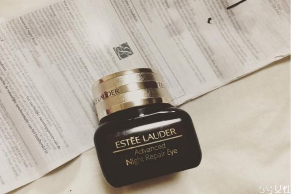 雅詩蘭黛眼霜會長脂肪粒嗎 雅詩蘭黛眼霜怎么看生產(chǎn)日期 雅詩蘭黛眼霜會長脂肪粒嗎 雅詩蘭黛眼霜怎么看生產(chǎn)日期