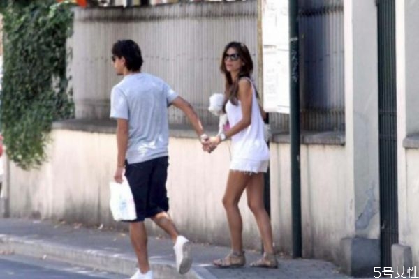 怎么鑒定是不是吻痕 5個(gè)表現(xiàn)說明他出軌了 怎么鑒定是不是吻痕 5個(gè)表現(xiàn)說明他出軌了