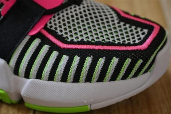 安踏輕狂一代實(shí)戰(zhàn)測評(píng) 安踏輕狂一代開箱報(bào)告 安踏輕狂一代實(shí)戰(zhàn)測評(píng) 安踏輕狂一代開箱報(bào)告