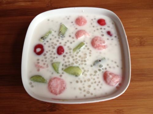 西米水果撈的做法 西米水果撈怎么做好吃 西米水果撈的做法 西米水果撈怎么做好吃