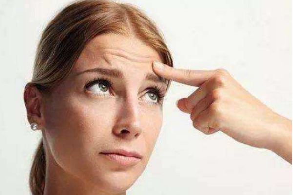 怎樣才能減少臉上的皺紋 如何減輕臉部皺紋 怎樣才能減少臉上的皺紋 如何減輕臉部皺紋