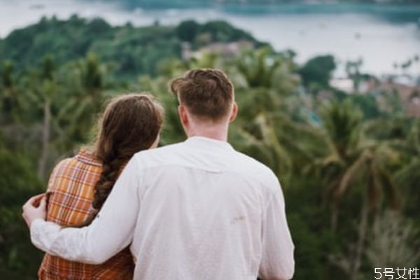 夫妻之間沒了信任怎么辦 夫妻之間怎樣恢復(fù)信任 夫妻之間沒了信任怎么辦 夫妻之間怎樣恢復(fù)信任