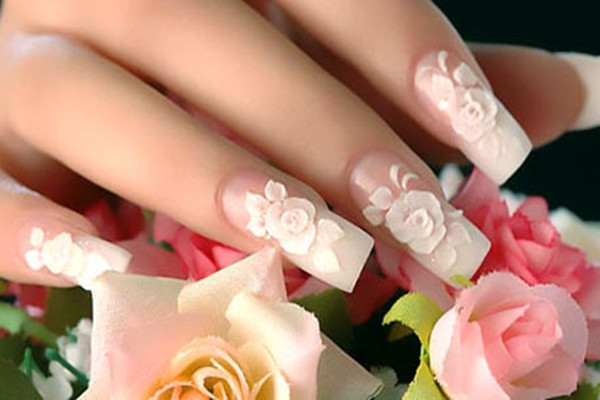 江漢路步行街HI.BABY嗨寶貝美甲美睫做美甲好看嗎 做美甲對(duì)指甲傷害大嗎