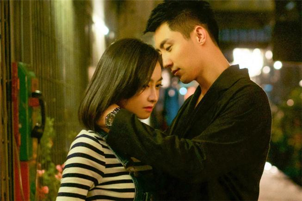 約會(huì)時(shí)女生不讓牽手說(shuō)明什么 約會(huì)怎么找機(jī)會(huì)和女孩牽手 約會(huì)時(shí)女生不讓牽手說(shuō)明什么 約會(huì)怎么找機(jī)會(huì)和女孩牽手