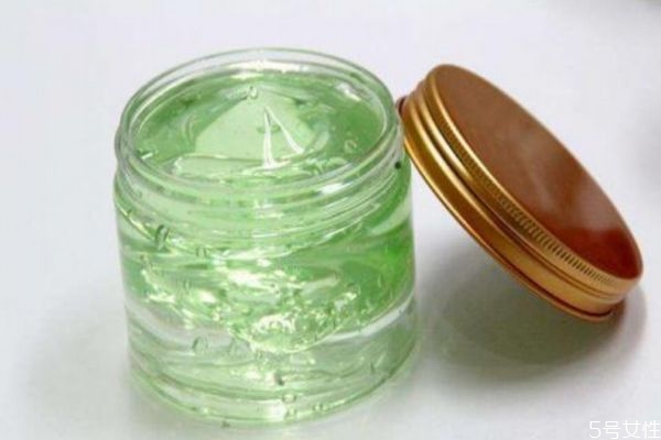 蘆薈膠涂臉上刺痛 蘆薈膠涂臉上有刺痛感 蘆薈膠涂臉上刺痛 蘆薈膠涂臉上有刺痛感