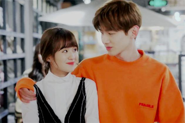 約會(huì)表白的最佳時(shí)間 第一次約會(huì)就表白合適嗎 約會(huì)表白的最佳時(shí)間 第一次約會(huì)就表白合適嗎