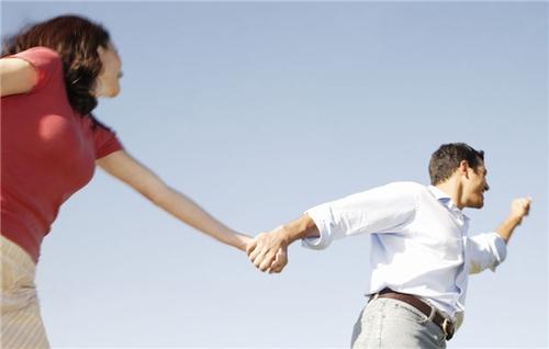 男人出軌會(huì)后悔嗎 男人出軌后悔的表現(xiàn) 男人出軌會(huì)后悔嗎 男人出軌后悔的表現(xiàn)