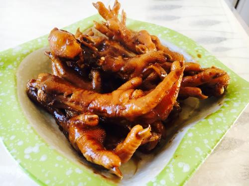 紅燒雞爪怎么做 紅燒雞爪好吃嗎 紅燒雞爪怎么做 紅燒雞爪好吃嗎