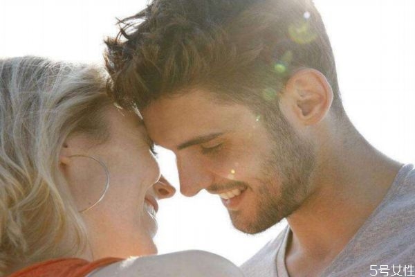 戀愛期磨合期沒話題怎么辦 戀愛磨合期怎么尋找話題 戀愛期磨合期沒話題怎么辦 戀愛磨合期怎么尋找話題