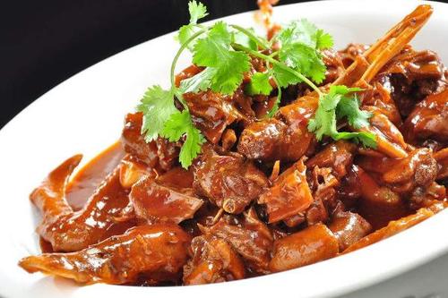 做鴨子前期要怎么處理 做鴨子烹飪中加什么不腥 做鴨子前期要怎么處理 做鴨子烹飪中加什么不腥